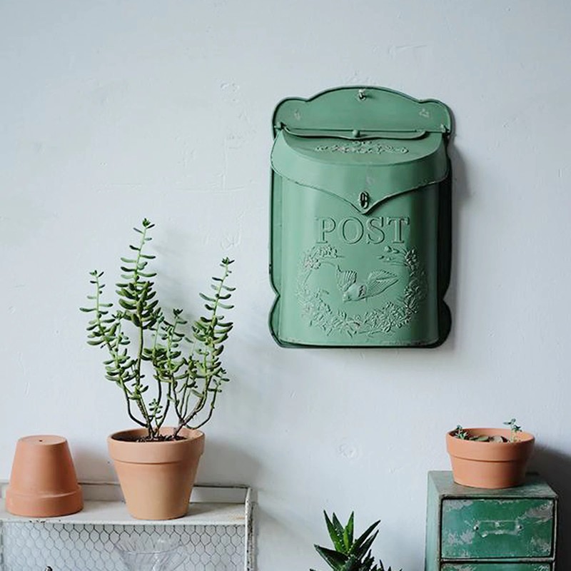 European Rural Wall Mount Mailbox Farmhouse Post Letter Box Garden Decor
