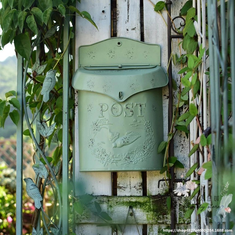 European Rural Wall Mount Mailbox Farmhouse Post Letter Box Garden Decor